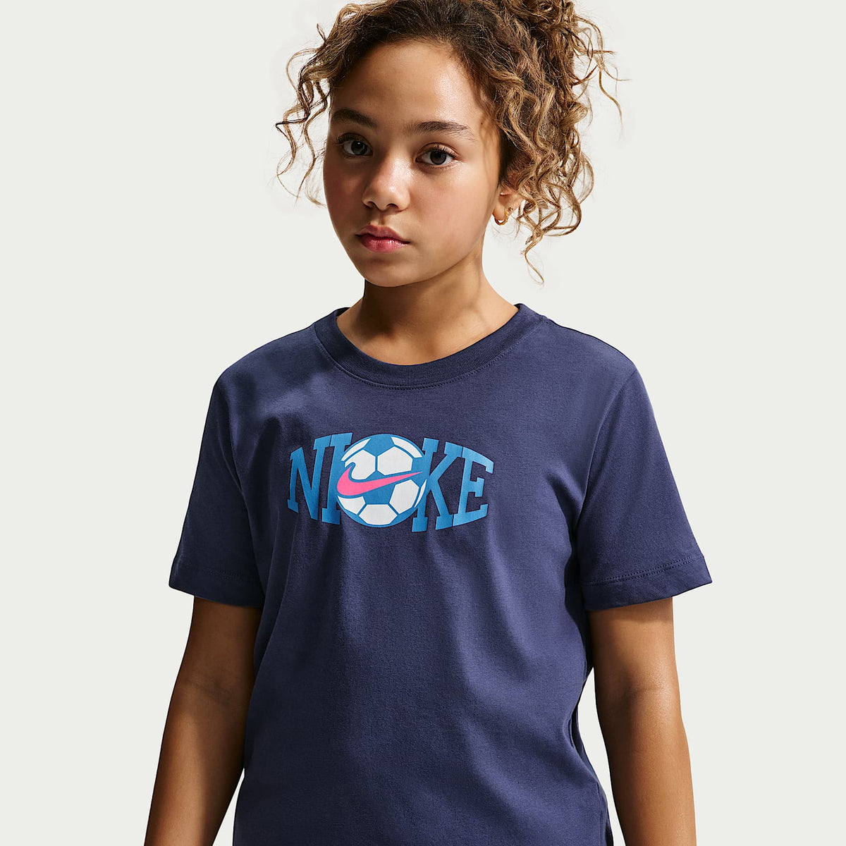 Playera para niños talla grande Nike – Azul marino medianoche – vista 1