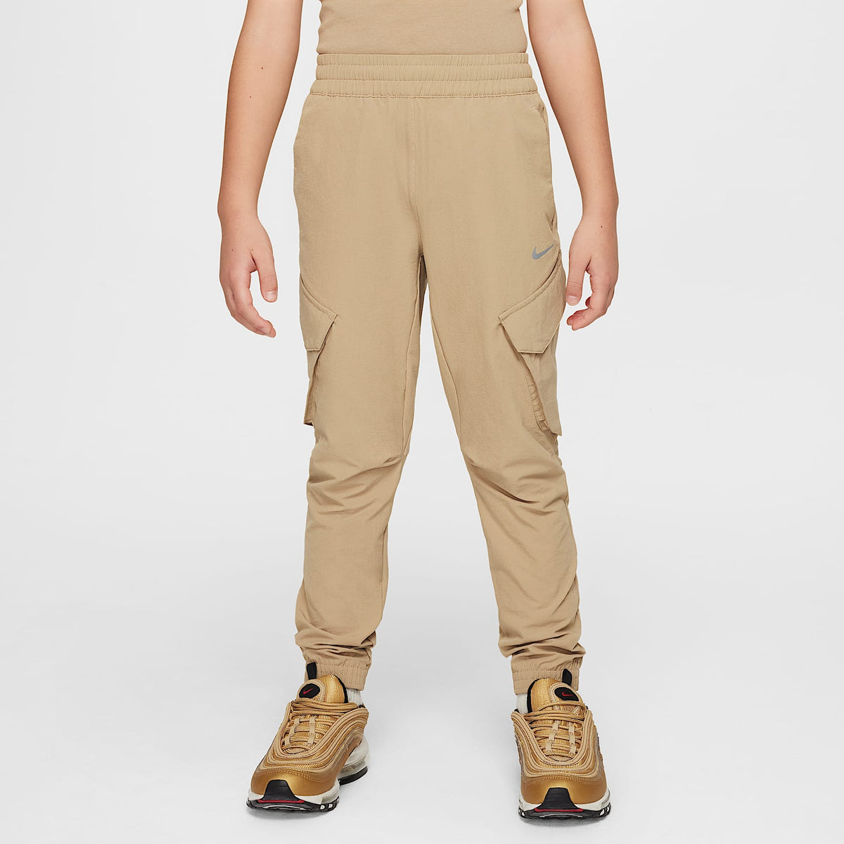 Pants cargo para niños talla grande Nike Sportswear City Utility – Beige paracaídas/Negro – vista 1