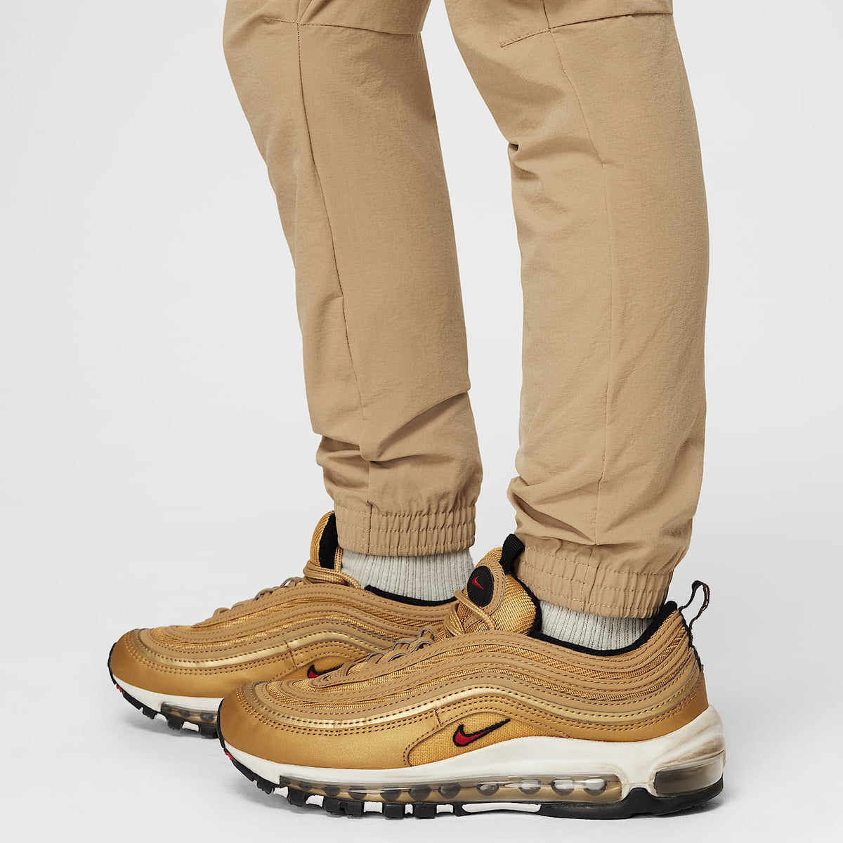 Pants cargo para niños talla grande Nike Sportswear City Utility – Beige paracaídas/Negro – vista 7