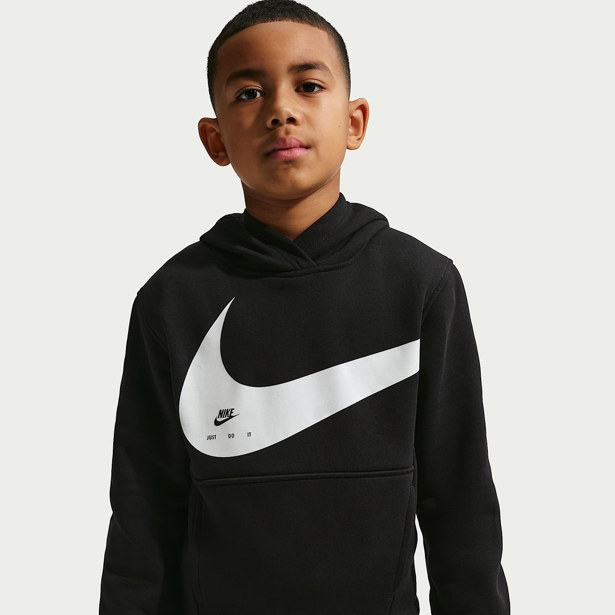 Sudadera con gorro para niños talla grande Nike Sportswear Club – Negro/Blanco – vista 3
