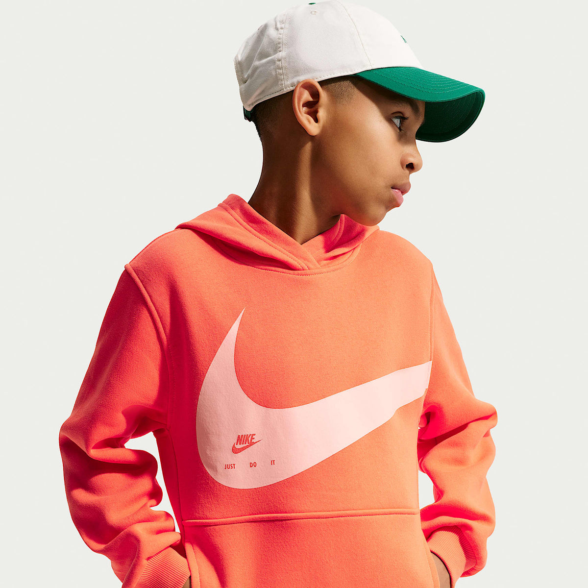 Sudadera con gorro para niños talla grande Nike Sportswear Club – Naranja césped/Naranja ártico – vista 1