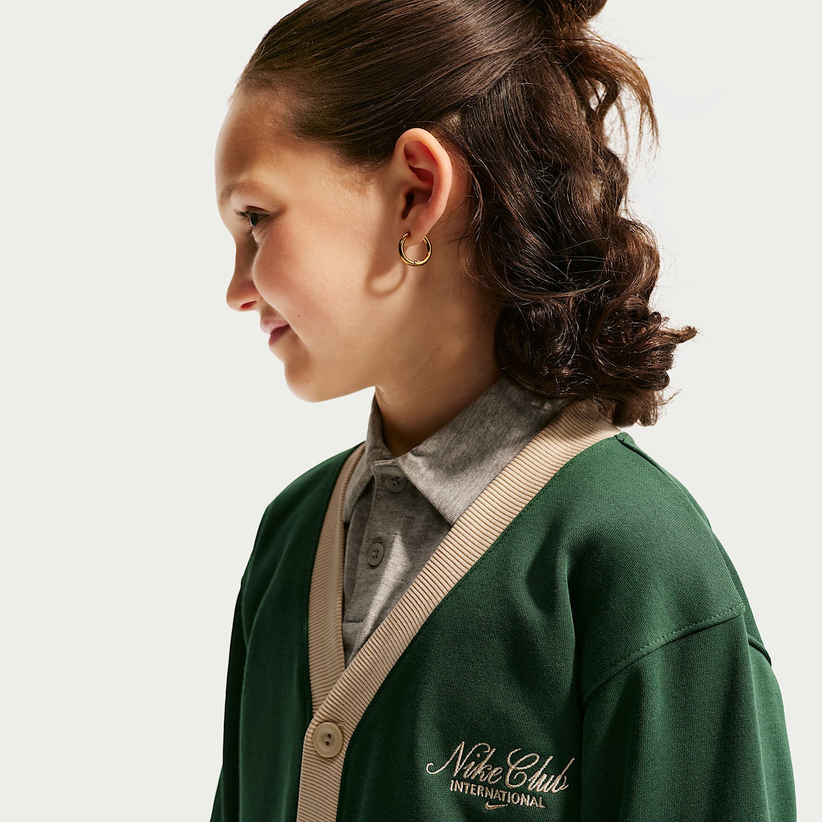 Cárdigan para niños talla grande Nike Sportswear Club – Abeto/Duna/Duna – vista 2