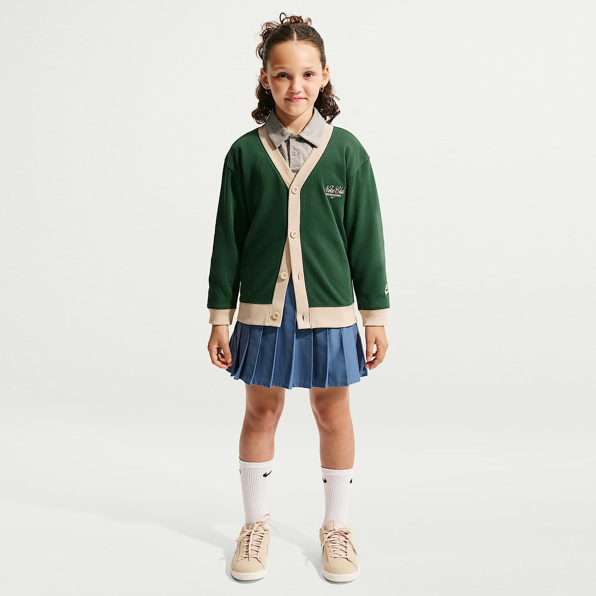Cárdigan para niños talla grande Nike Sportswear Club – Abeto/Duna/Duna – vista 6