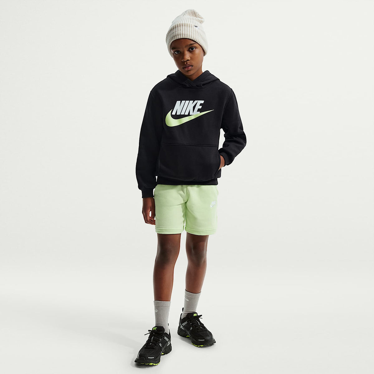 Sudadera con gorro para niños talla grande Nike Sportswear Club Fleece – Negro/Blanco/Lima líquida claro – vista 7