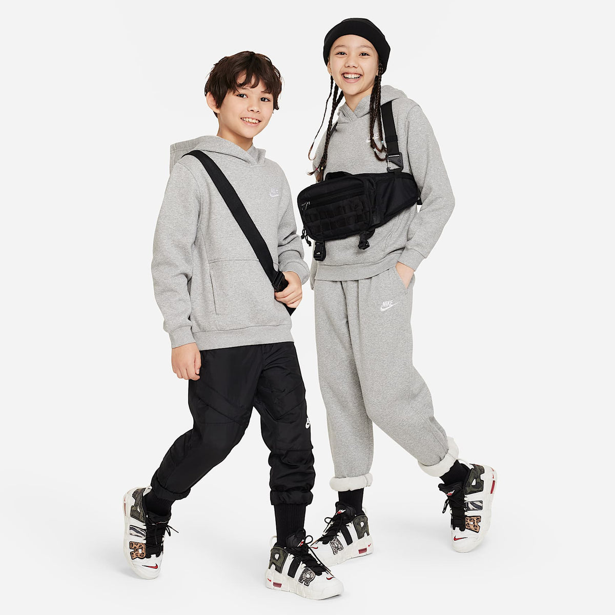 Sudadera con gorro sin cierre para niños talla grande Nike Sportswear Club Fleece – Gris oscuro jaspeado/Blanco – vista 5