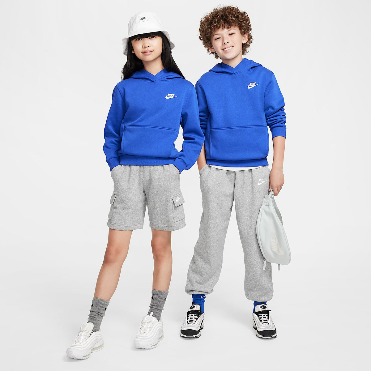 Sudadera con gorro sin cierre para niños talla grande Nike Sportswear Club Fleece – Royal juego/Blanco – vista 6