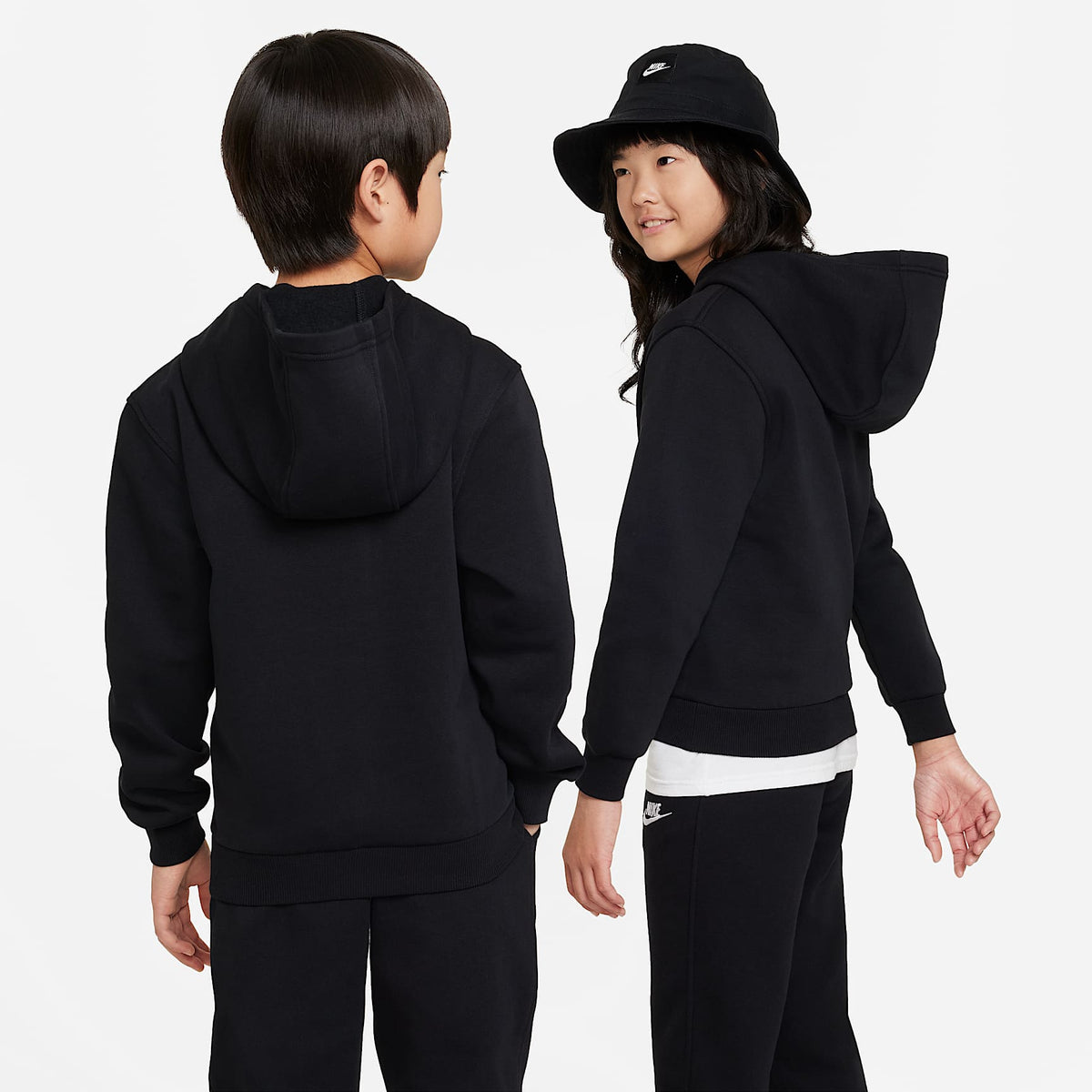 Sudadera con gorro sin cierre para niños talla grande Nike Sportswear Club Fleece – Negro/Blanco – vista 2