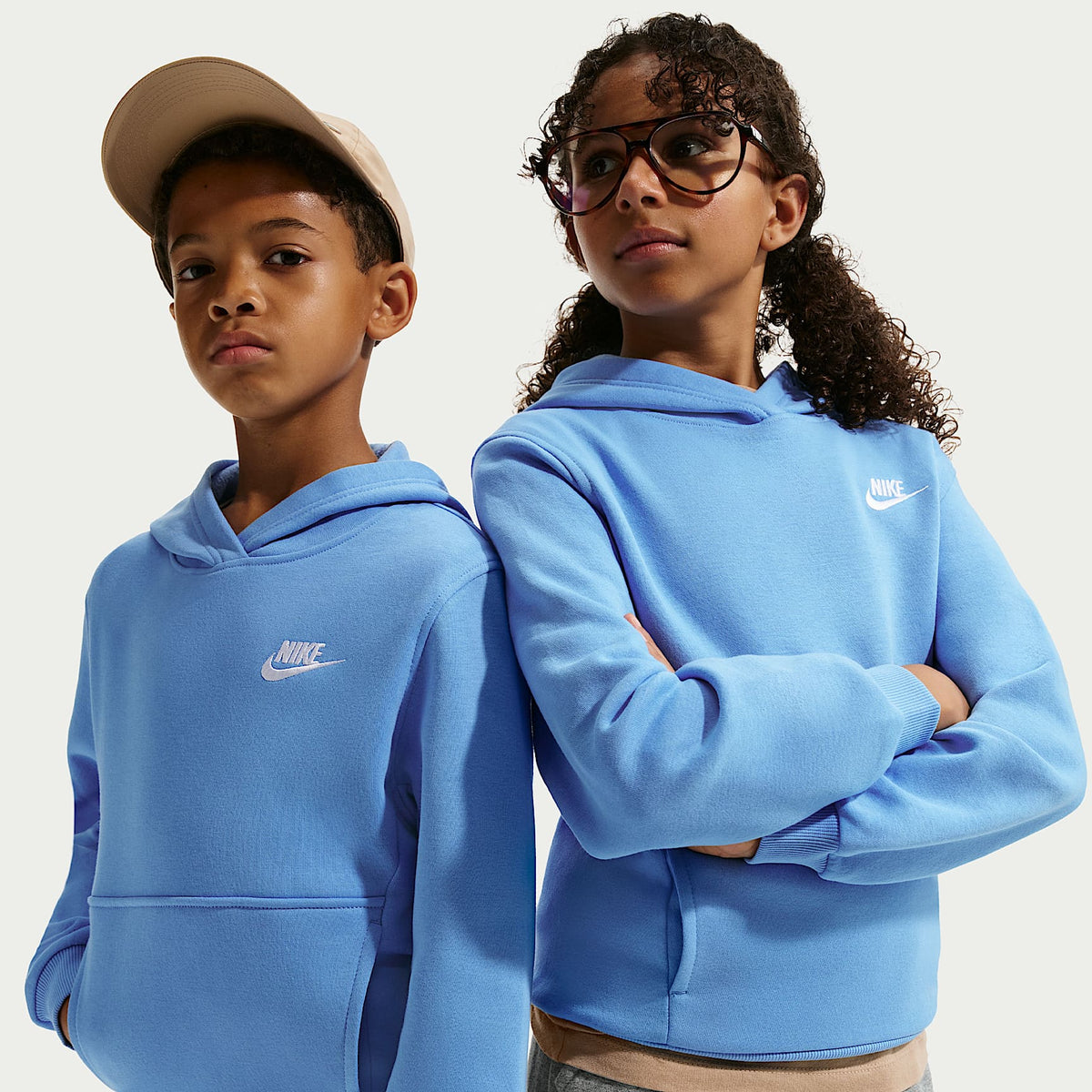 Sudadera con gorro sin cierre para niños talla grande Nike Sportswear Club Fleece – Azul universitario/Blanco – vista 1