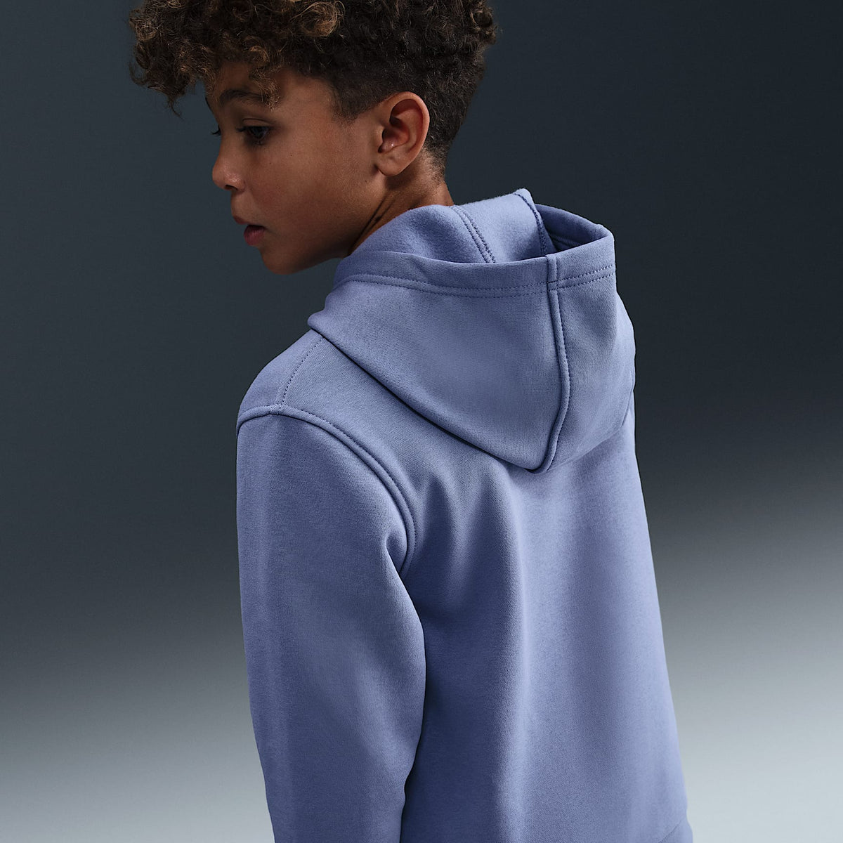 Sudadera con gorro sin cierre para niños talla grande Nike Sportswear Club Fleece – Índigo mundial/Blanco – vista 5