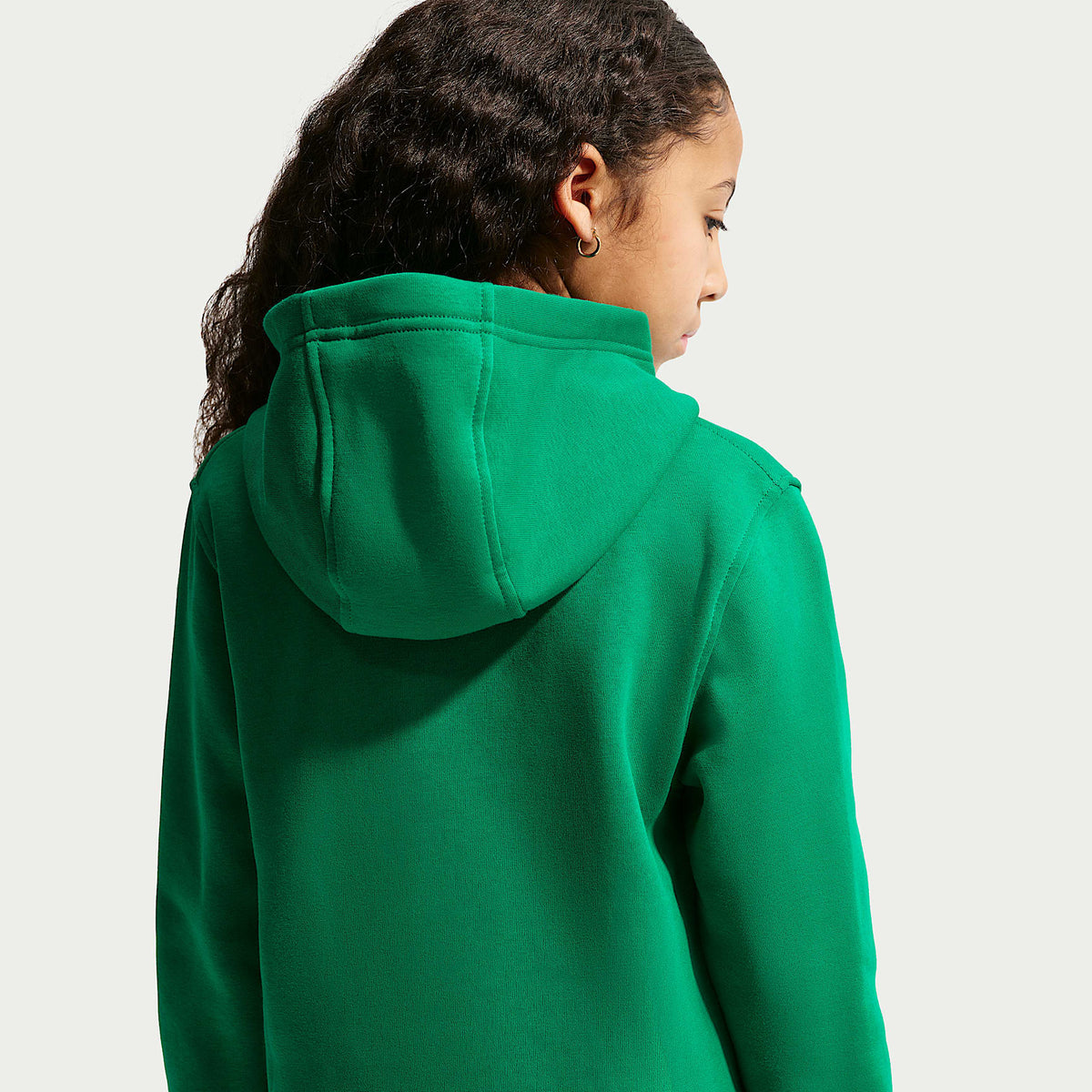 Sudadera con gorro sin cierre para niños talla grande Nike Sportswear Club Fleece – Malaquita/Blanco – vista 2