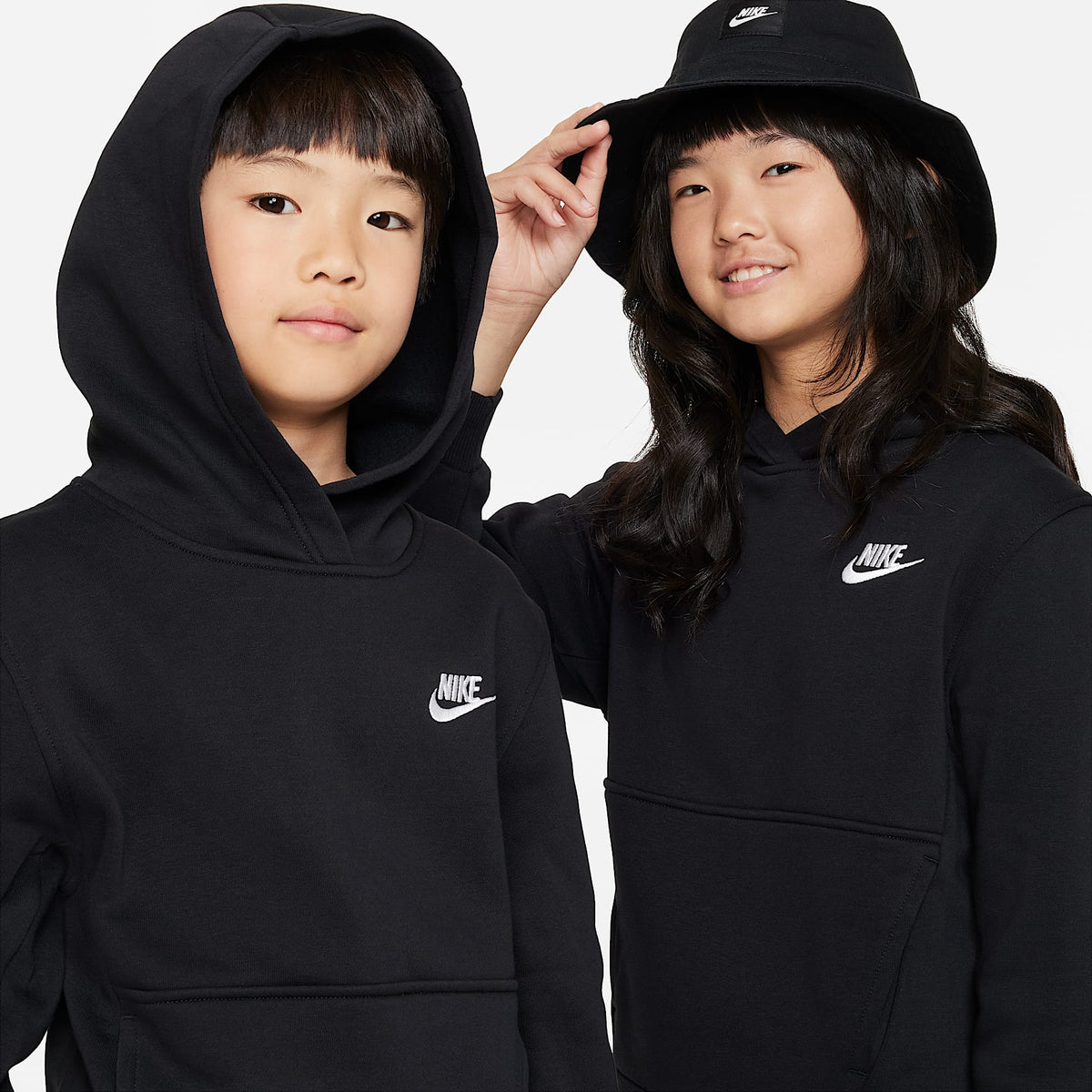 Sudadera con gorro sin cierre para niños talla grande Nike Sportswear Club Fleece – Negro/Blanco – vista 3
