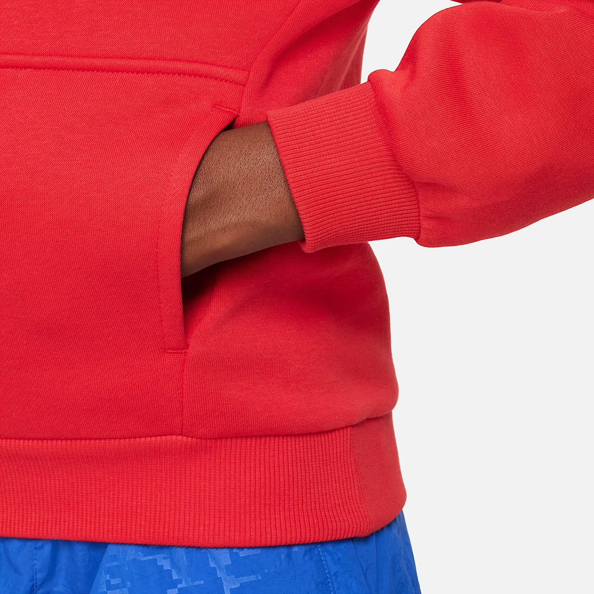 Sudadera con gorro sin cierre para niños talla grande Nike Sportswear Club Fleece – Rojo universitario/Blanco – vista 4
