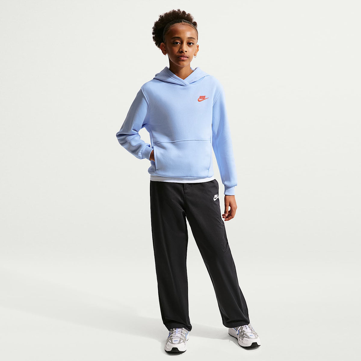 Sudadera con gorro sin cierre para niños talla grande Nike Sportswear Club Fleece – Tinte royal/Carmesí claro – vista 6