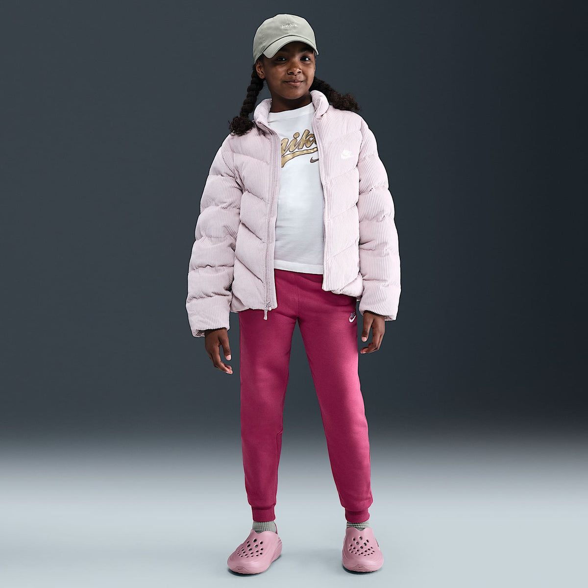 Joggers Nike Sportswear Club Fleece para niños talla grande – Remolacha dulce/Blanco – vista 1