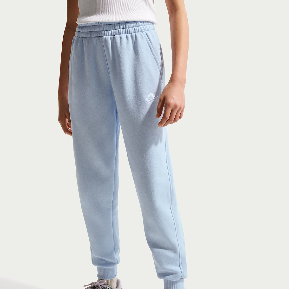 Joggers Nike Sportswear Club Fleece para niños talla grande – Azul hidrógeno/Blanco – vista 2