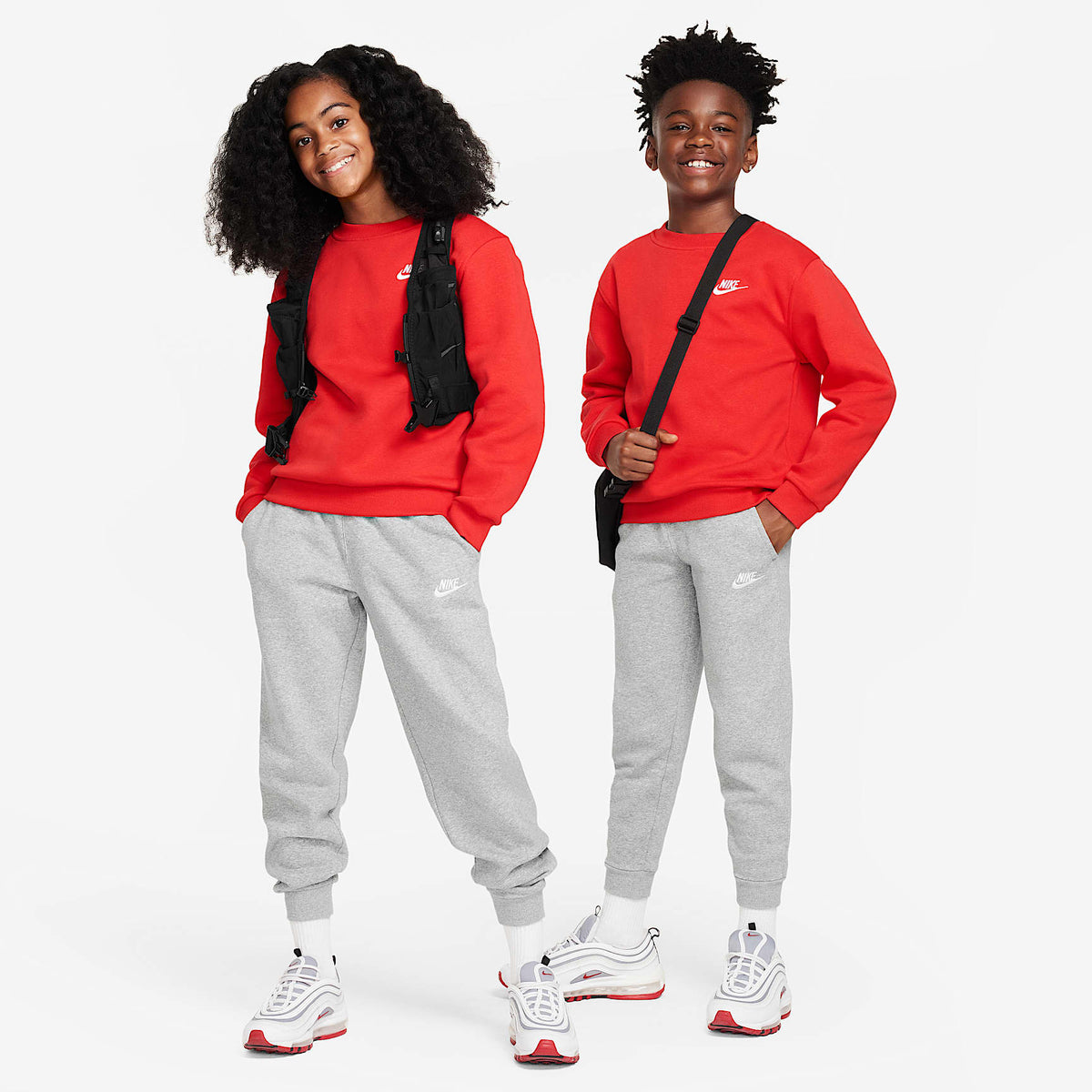 Joggers Nike Sportswear Club Fleece para niños talla grande – Gris oscuro jaspeado/Gris básico/Blanco – vista 6