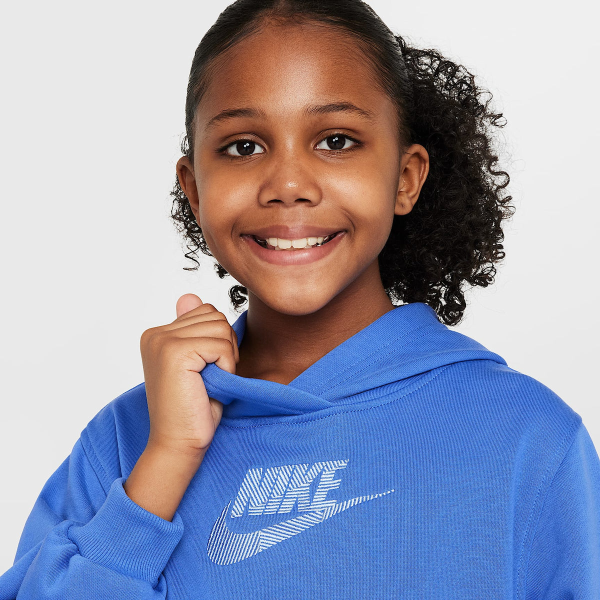 Sudadera con gorro de French Terry para niños talla grande Nike Sportswear Club – Azul cometa/Aluminio – vista 3