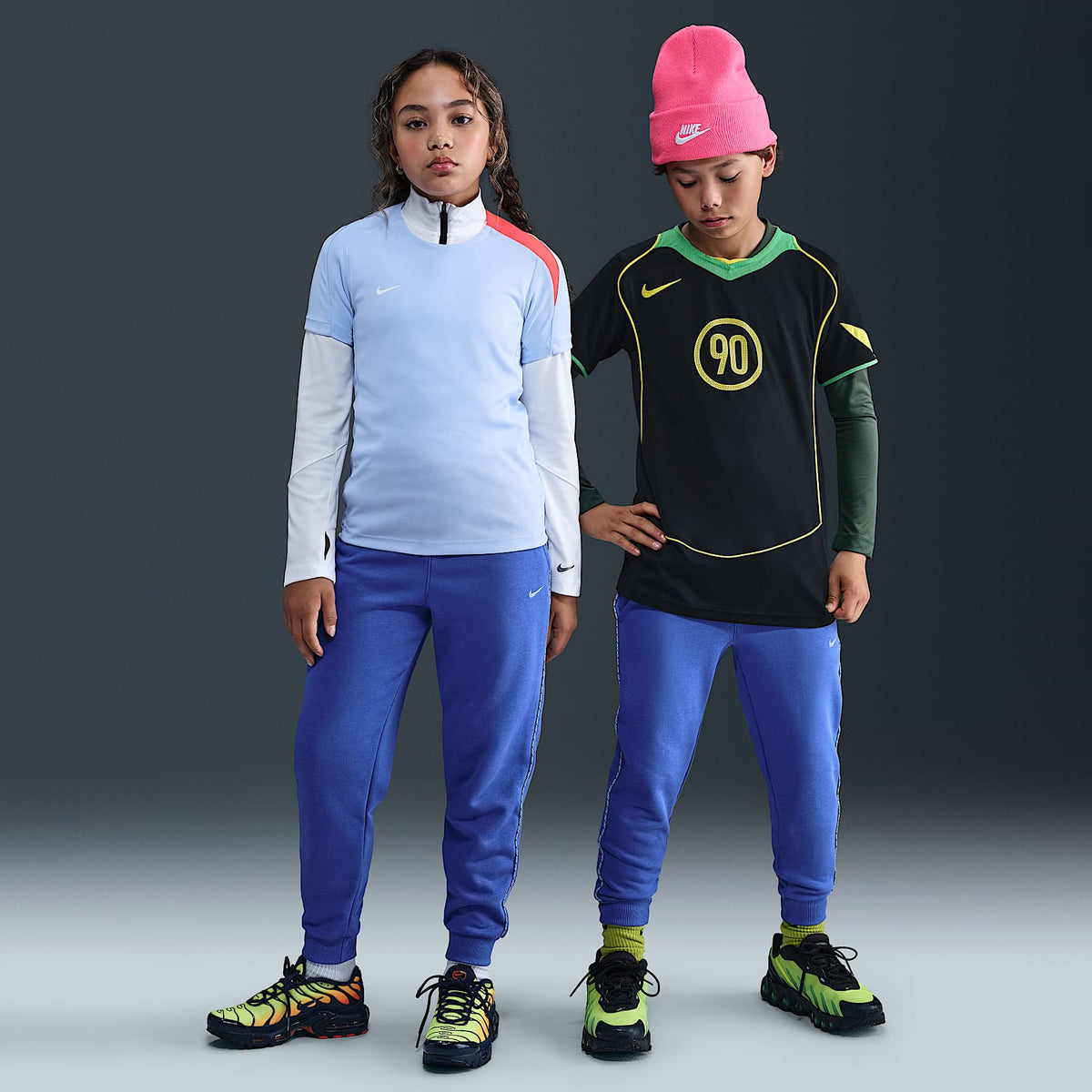 Joggers de French Terry para niños talla grande Nike Sportswear Club – Azul cometa/Aluminio – vista 1