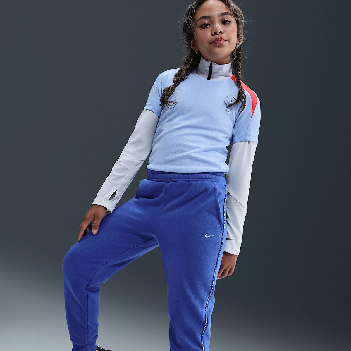 Joggers de French Terry para niños talla grande Nike Sportswear Club – Azul cometa/Aluminio – vista 3