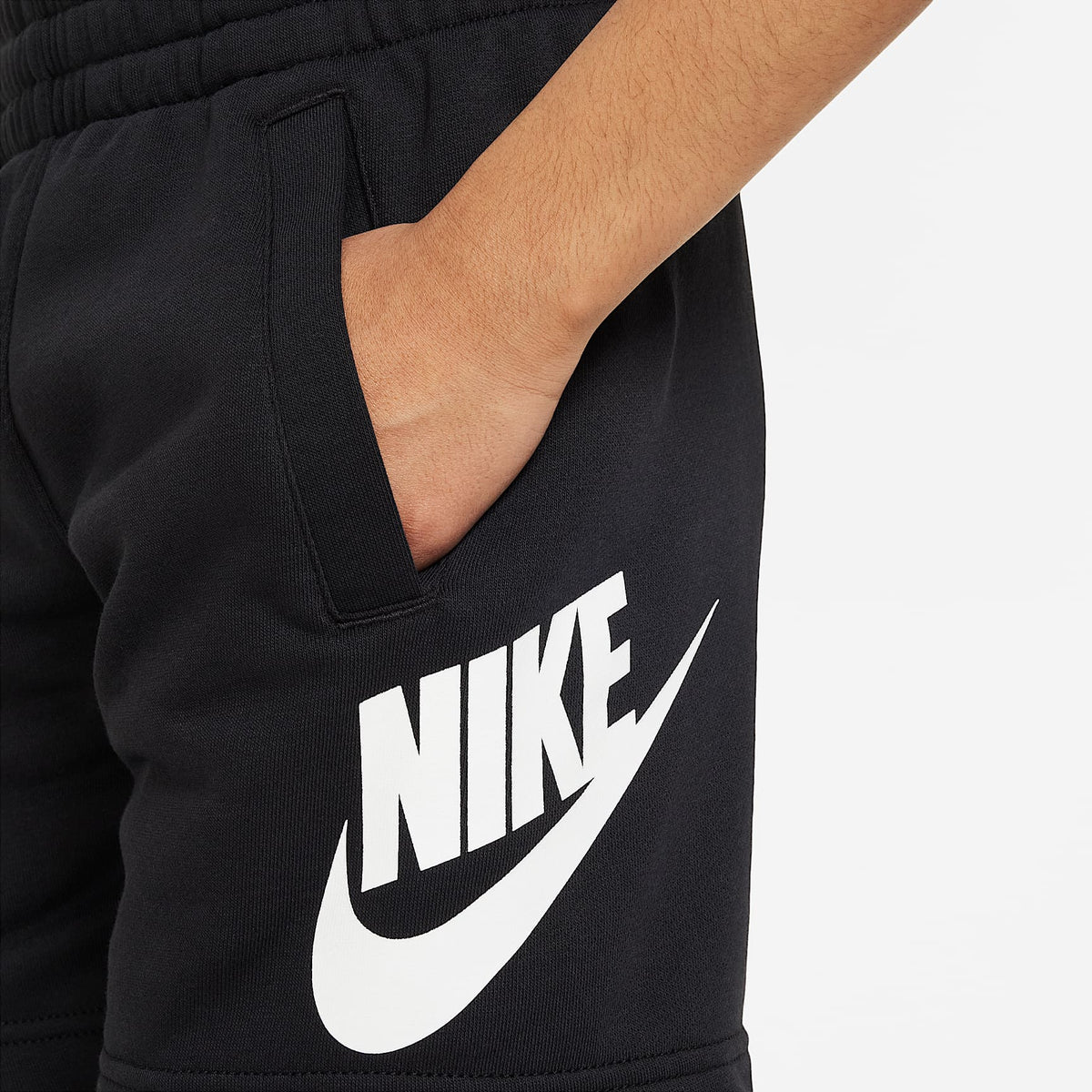 Shorts de French Terry para niños talla grande Nike Sportswear Club Fleece – Negro/Blanco – vista 6