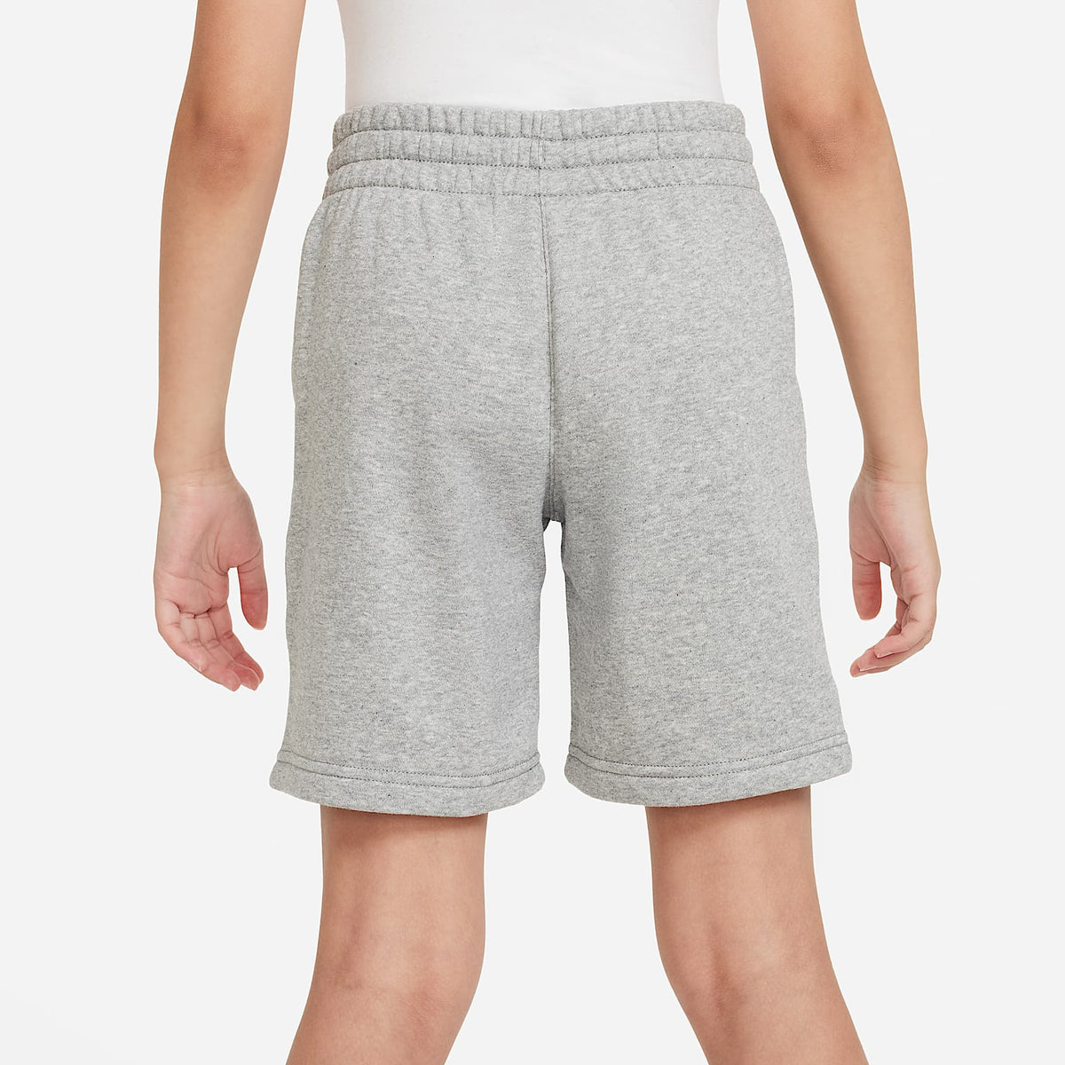 Shorts de French Terry para niños talla grande Nike Sportswear Club Fleece – Gris oscuro jaspeado/Gris básico/Blanco – vista 4