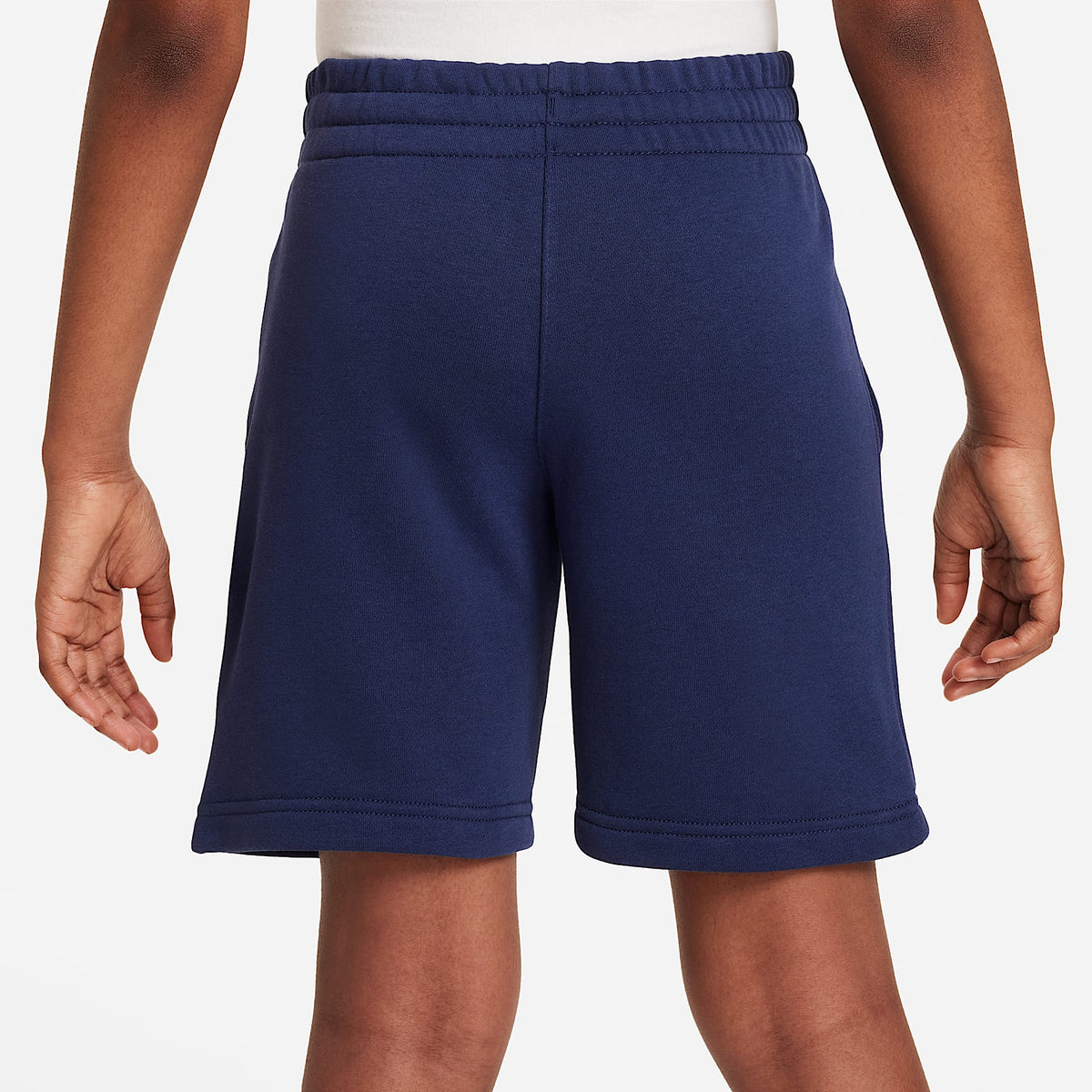 Shorts de French Terry para niños talla grande Nike Sportswear Club Fleece – Azul marino medianoche/Blanco – vista 4