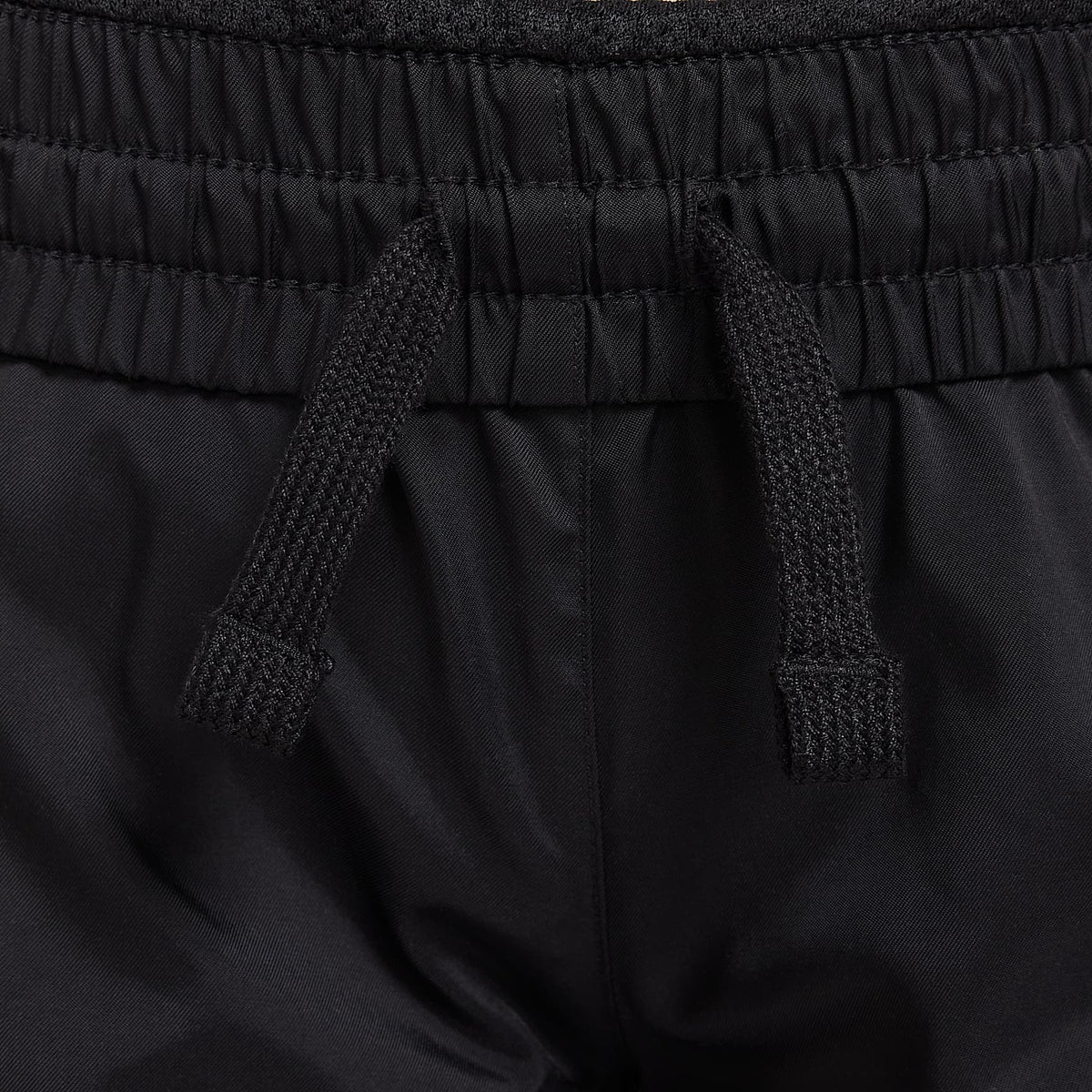 Shorts de tejido Woven de 12 cm para niños talla grande Nike Sportswear Club – Negro/Blanco – vista 5