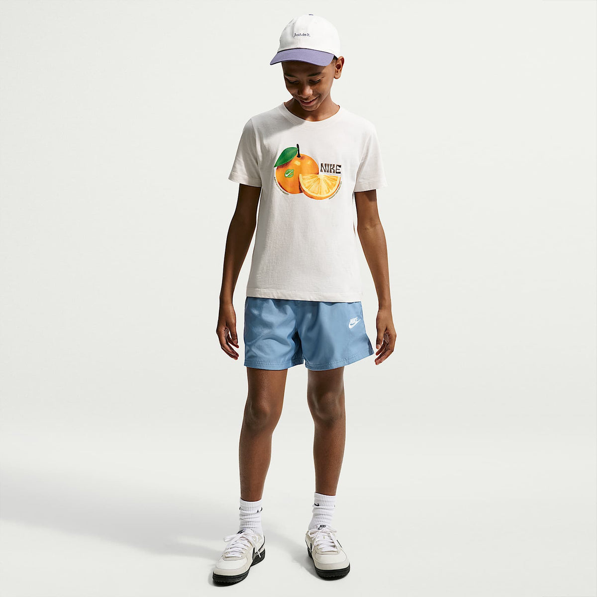 Shorts de tejido Woven de 12 cm para niños talla grande Nike Sportswear Club – Azul de trabajo/Blanco – vista 1