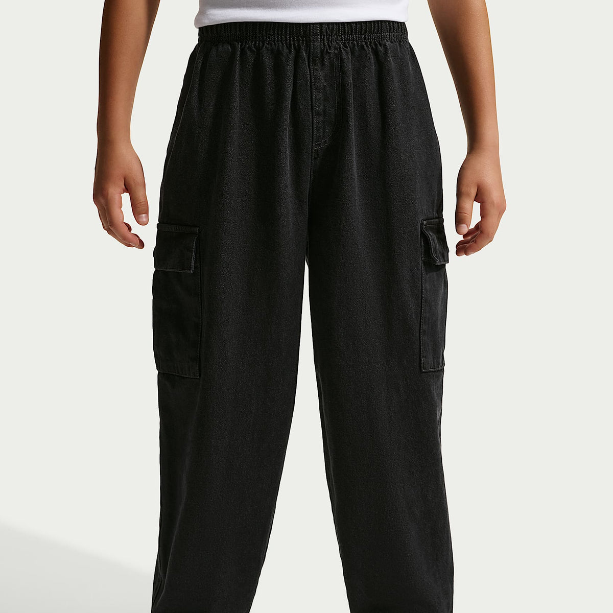 Pants cargo de denim para niños talla grande Nike Sportswear Collection – Negro/Antracita/Antracita/Antracita – vista 2