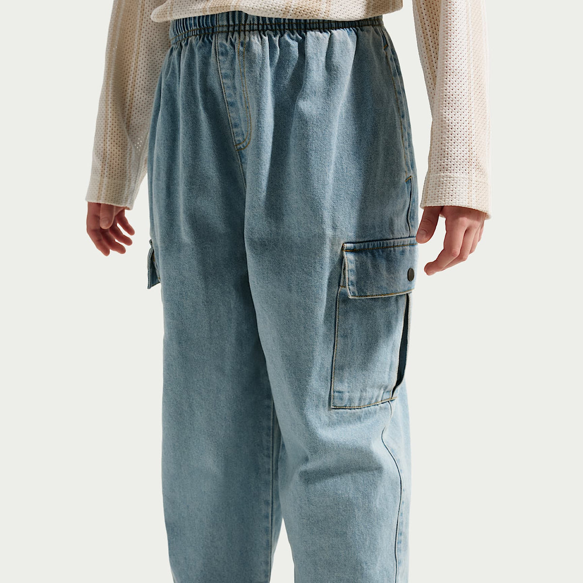 Pants cargo de denim para niños talla grande Nike Sportswear Collection – Azul militar claro/Azul militar claro/Trigo/Azul militar claro – vista 3