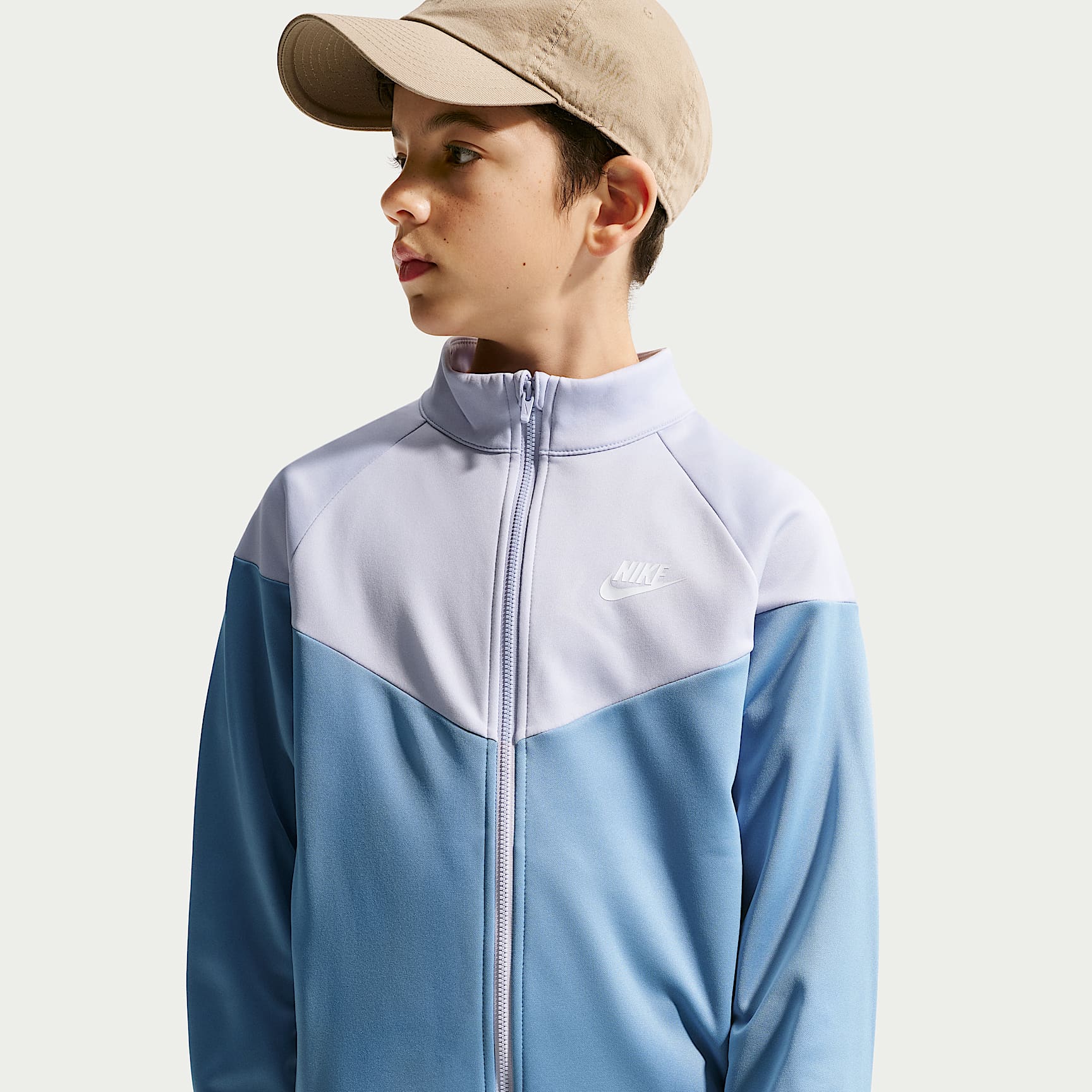 Conjunto deportivo Dri-FIT para niños talla grande Nike Sportswear – Azul de trabajo/Fantasma/Blanco – vista 2