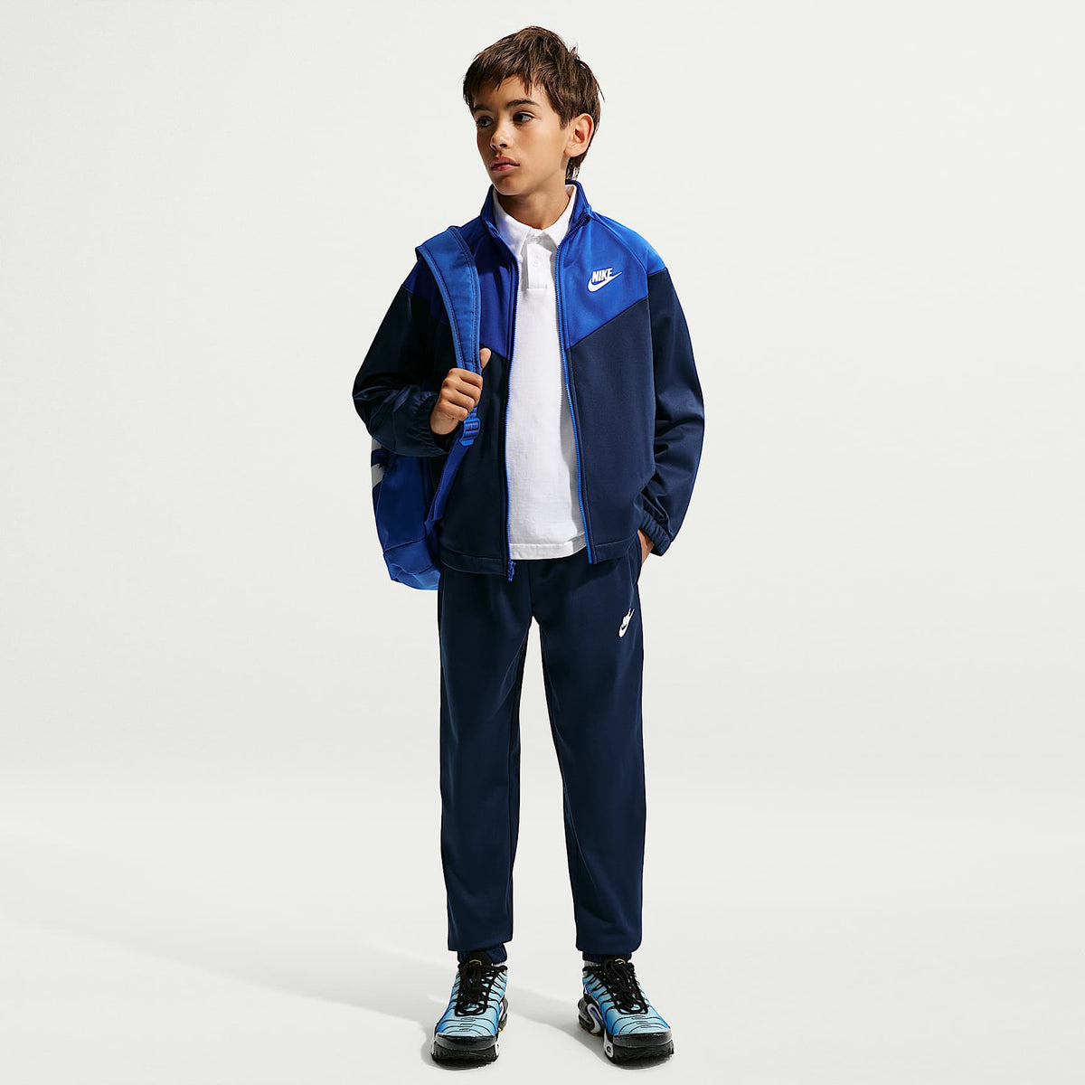 Conjunto deportivo Dri-FIT para niños talla grande Nike Sportswear – Azul marino medianoche/Royal juego/Blanco – vista 1