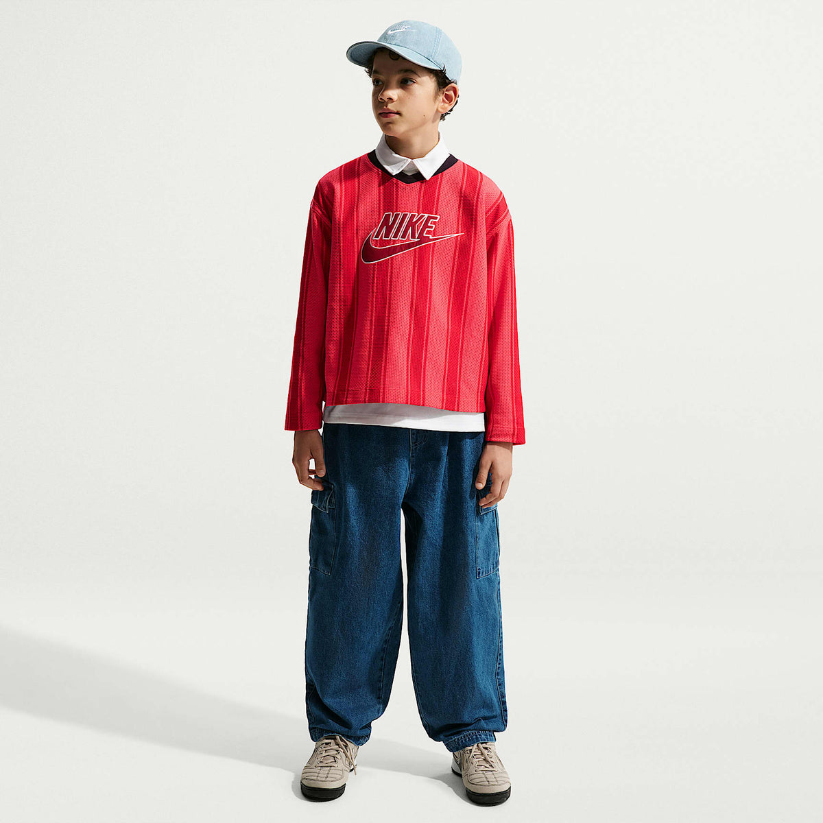 Jersey de malla de manga larga para niños talla grande Nike Sportswear Collection – Carmesí claro/Negro/Carmesí team – vista 7