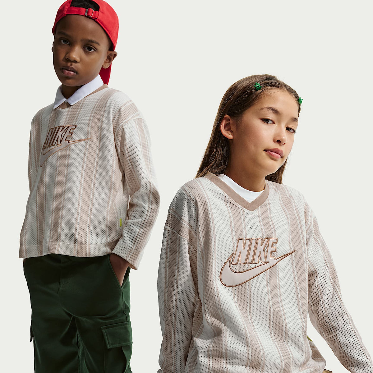 Jersey de malla de manga larga para niños talla grande Nike Sportswear Collection – Marrón verdoso claro/Lino/Marrón verdoso claro – vista 1