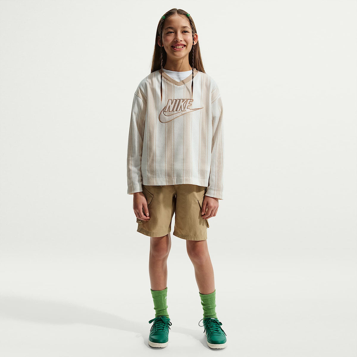Jersey de malla de manga larga para niños talla grande Nike Sportswear Collection – Marrón verdoso claro/Lino/Marrón verdoso claro – vista 6