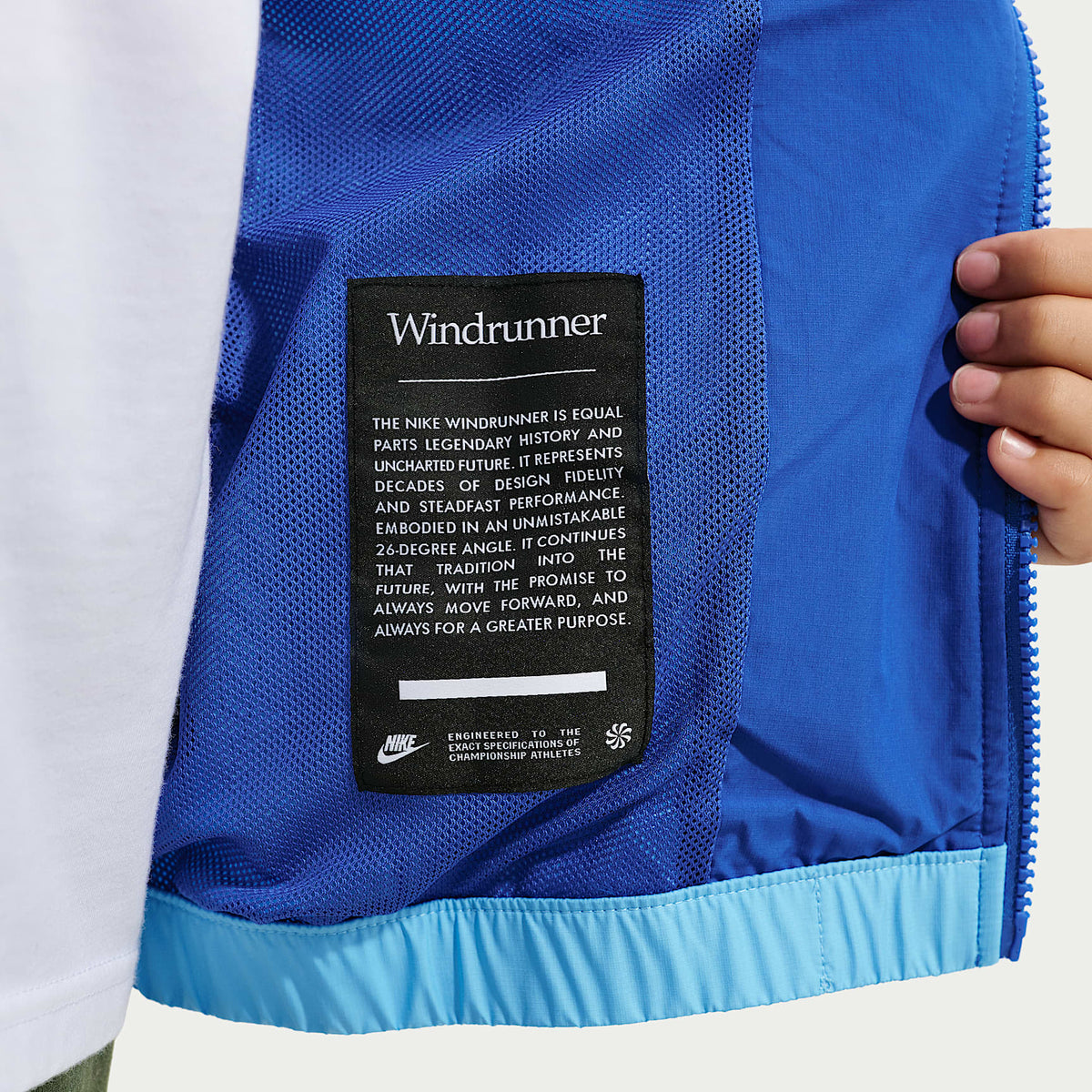 Chamarra Repel con gorro para niños talla grande Nike Sportswear Windrunner – Royal juego/Azul fútbol/Blanco/Azul fútbol – vista 6