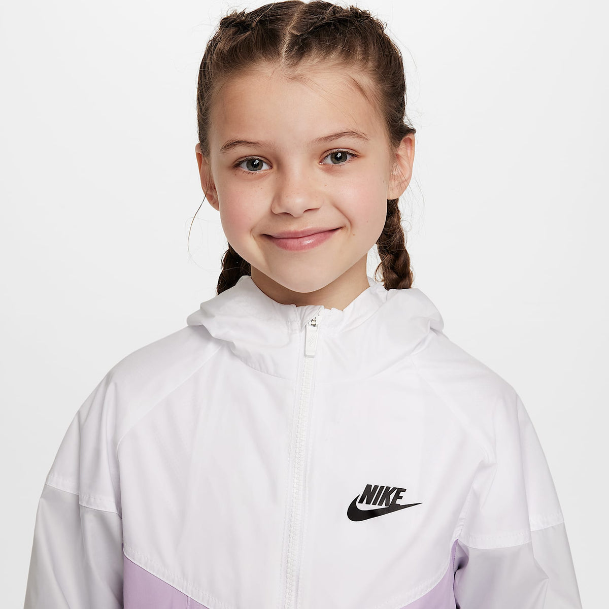 Chamarra Repel con gorro para niños talla grande Nike Sportswear Windrunner – Blanco/Muñeca/Polvo fotón/Negro – vista 3