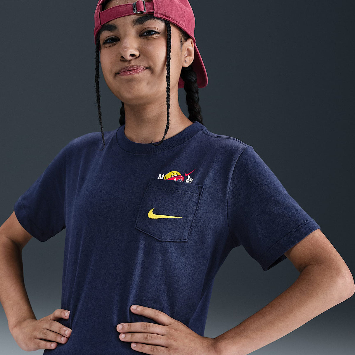Playera para niños talla grande Nike Sportswear – Azul marino medianoche – vista 1