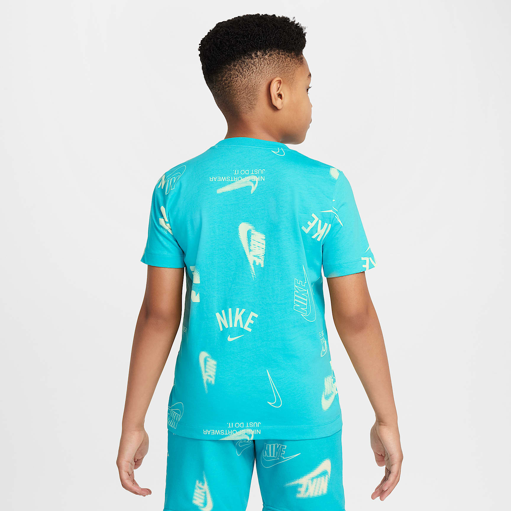 Playera para niños talla grande Nike Sportswear – Cactus empolvado – vista 2