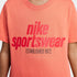 Playera para niños talla grande Nike Sportswear – Brasa mágica – vista 4