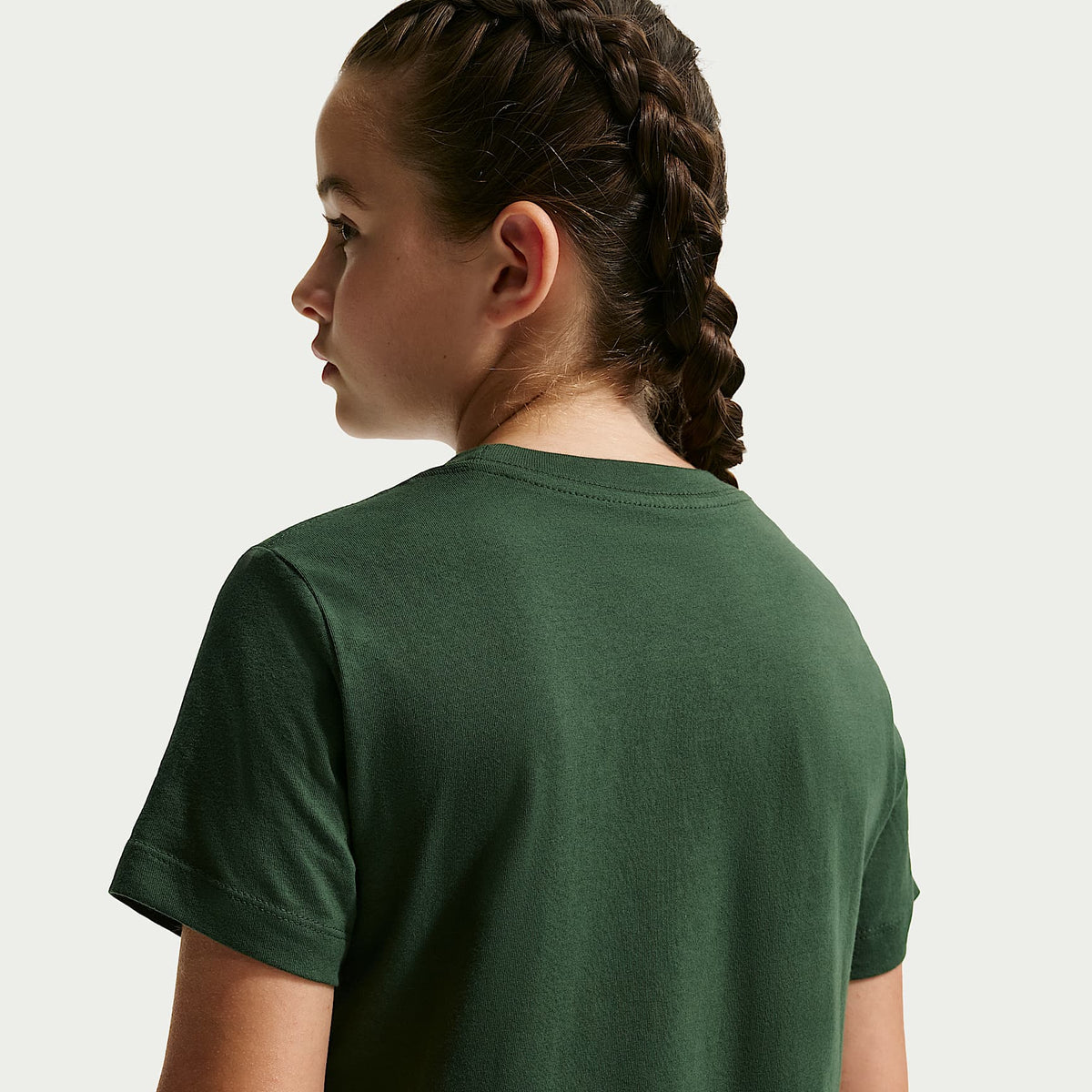 Playera para niños talla grande Nike Sportswear – Abeto – vista 4