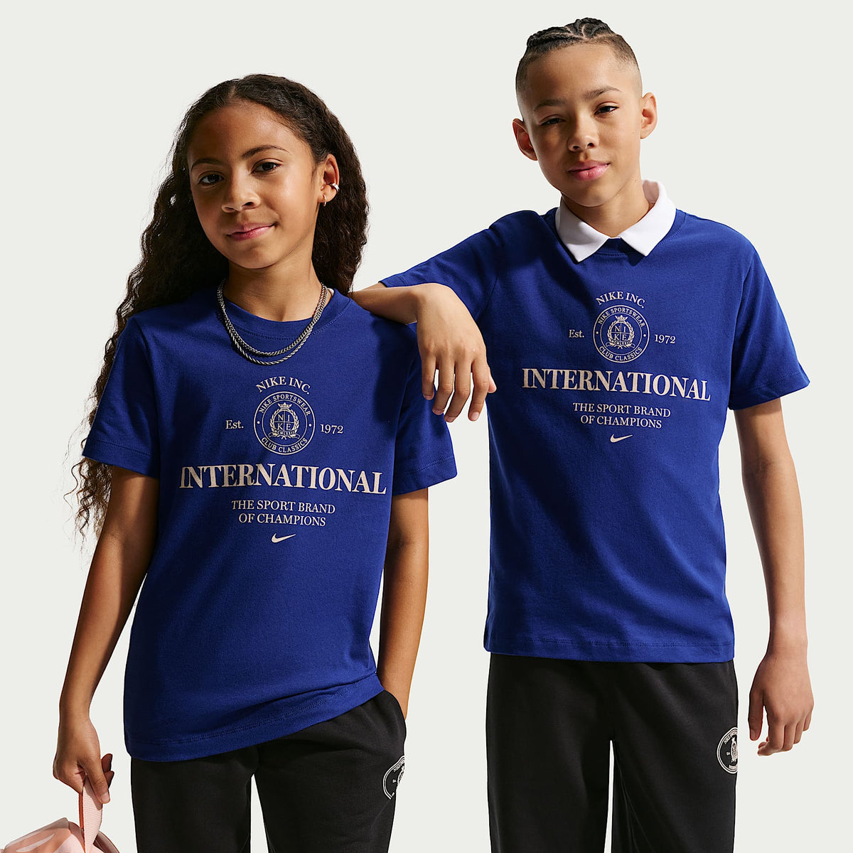Playera para niños talla grande Nike Sportswear – Azul royal intenso – vista 1