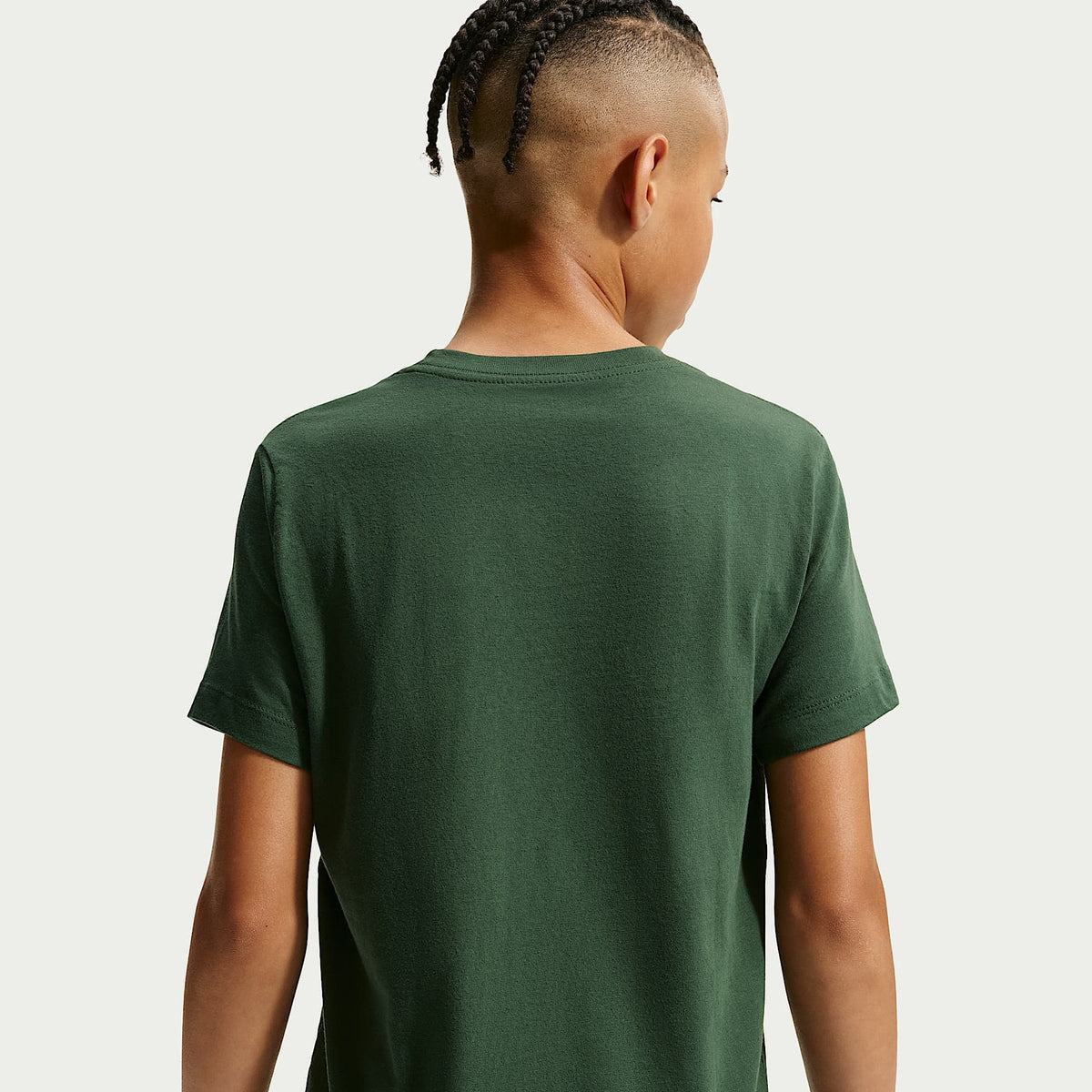 Playera para niños talla grande Nike Sportswear – Abeto – vista 5