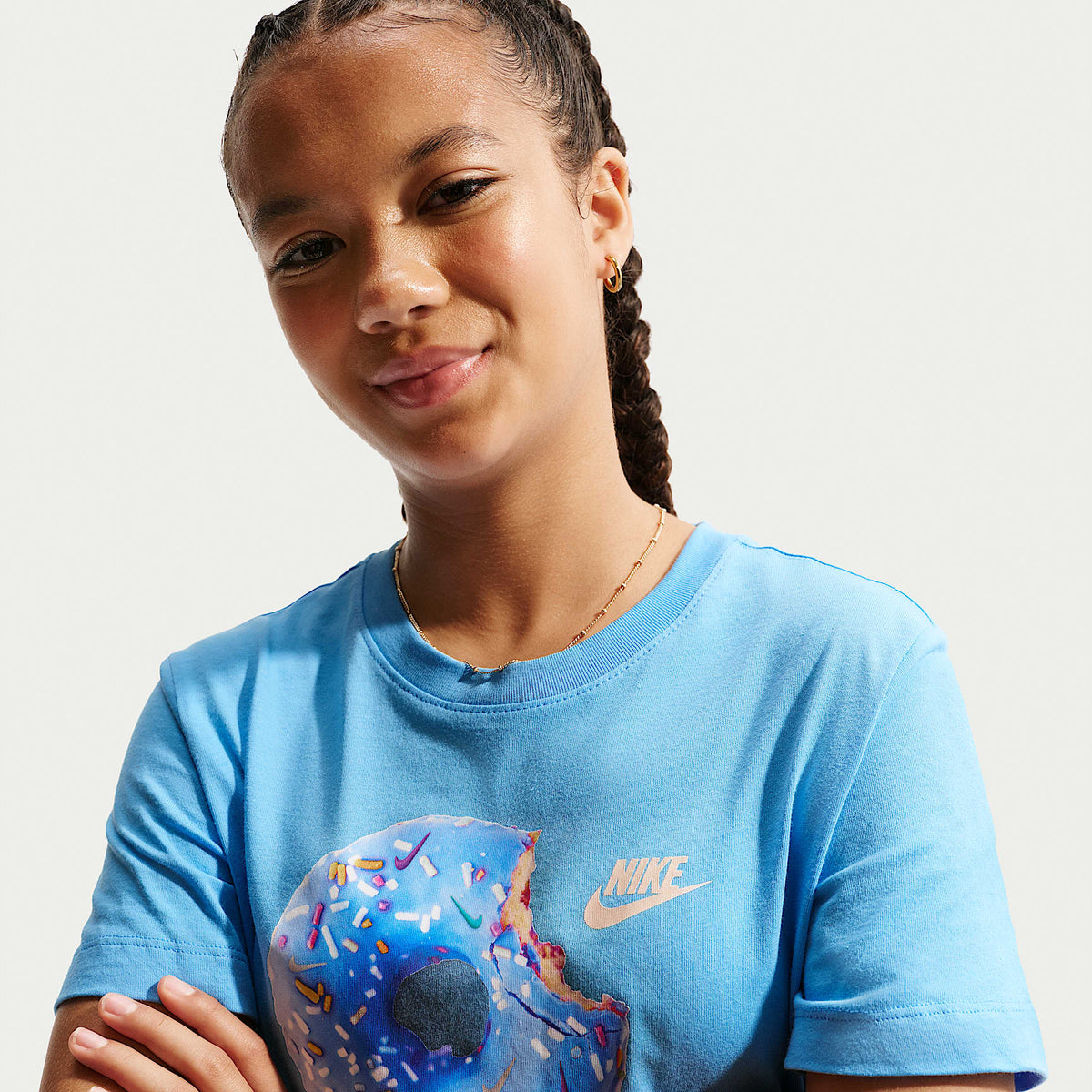 Playera para niños talla grande Nike Sportswear – Azul fútbol – vista 3
