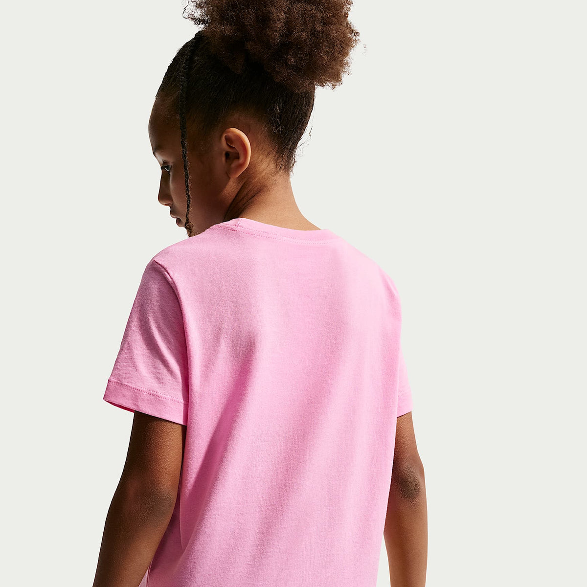 Playera para niños talla grande Nike Sportswear – Rosa amanecer – vista 2