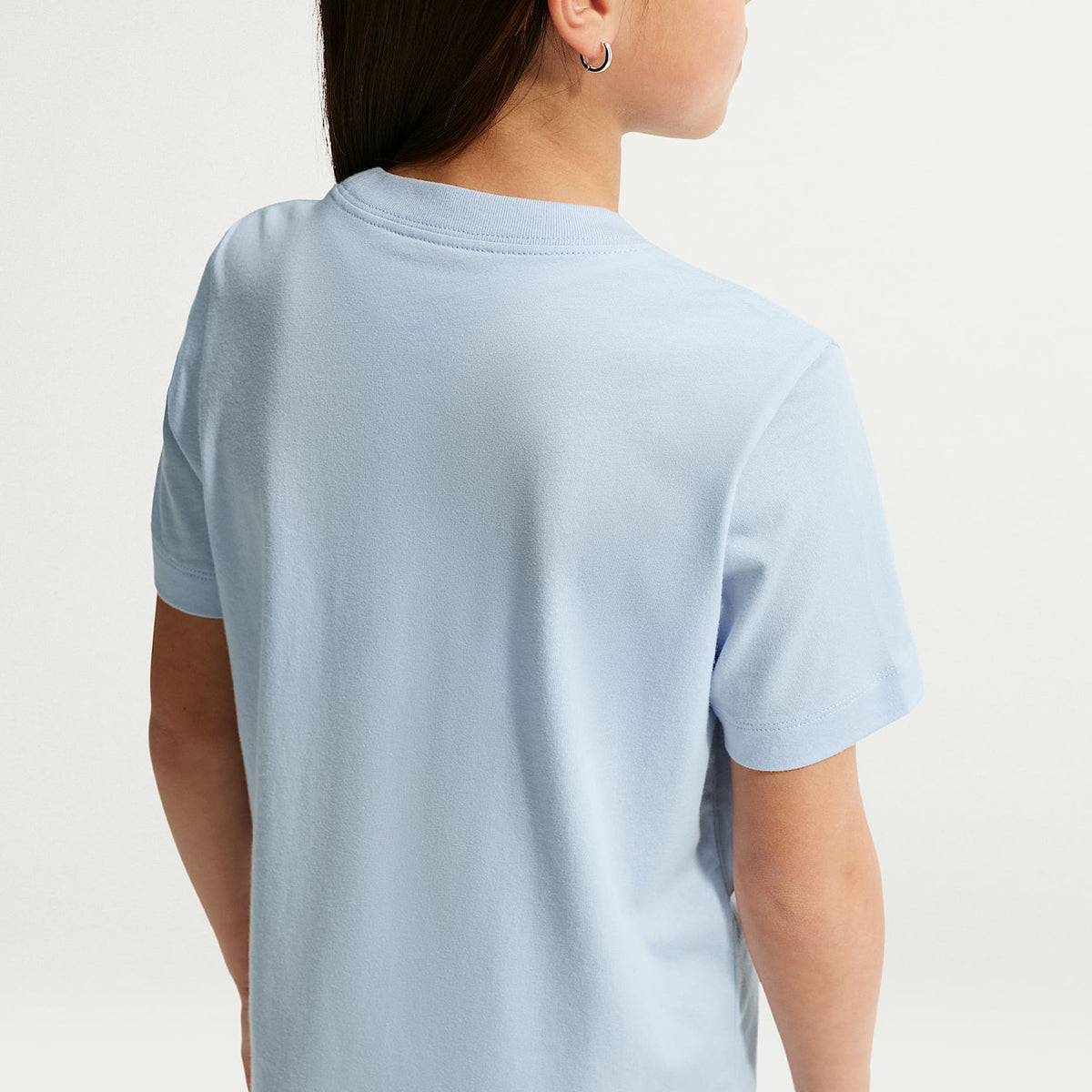 Playera para niños talla grande Nike Sportswear – Azul hidrógeno/Blanco – vista 2