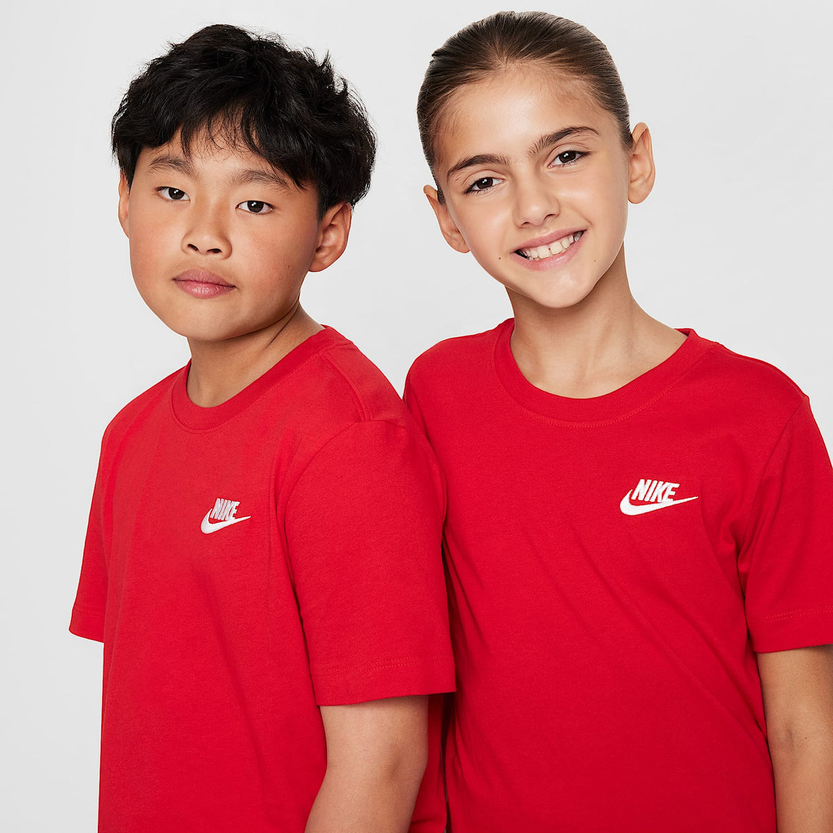 Playera para niños talla grande Nike Sportswear – Rojo universitario – vista 3