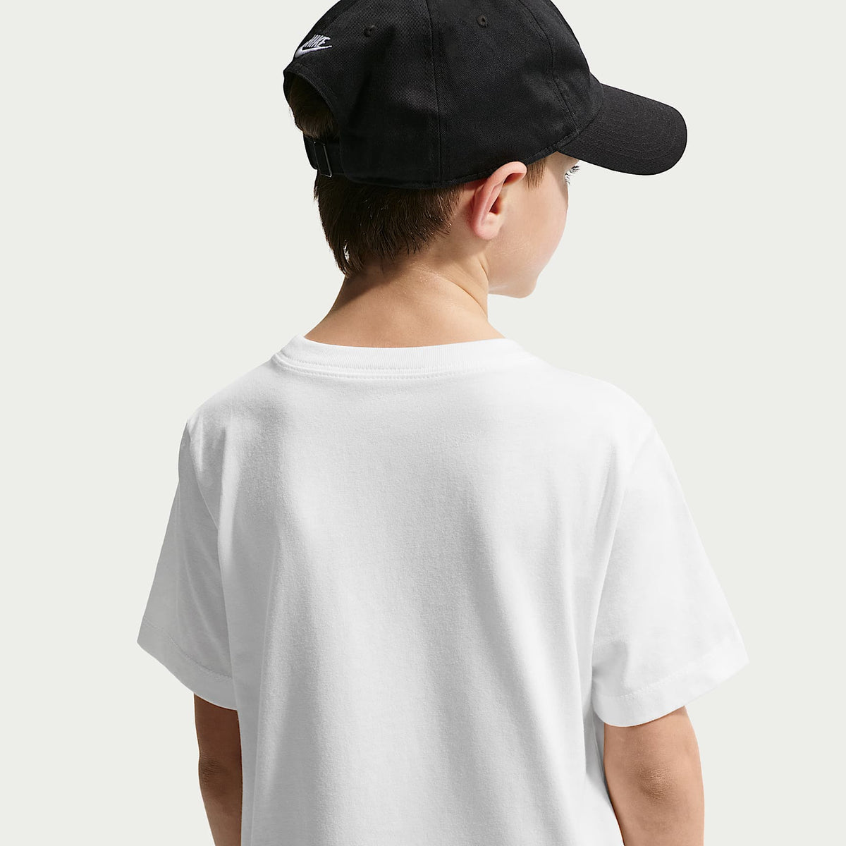 Playera para niños talla grande Nike Sportswear – Blanco – vista 2