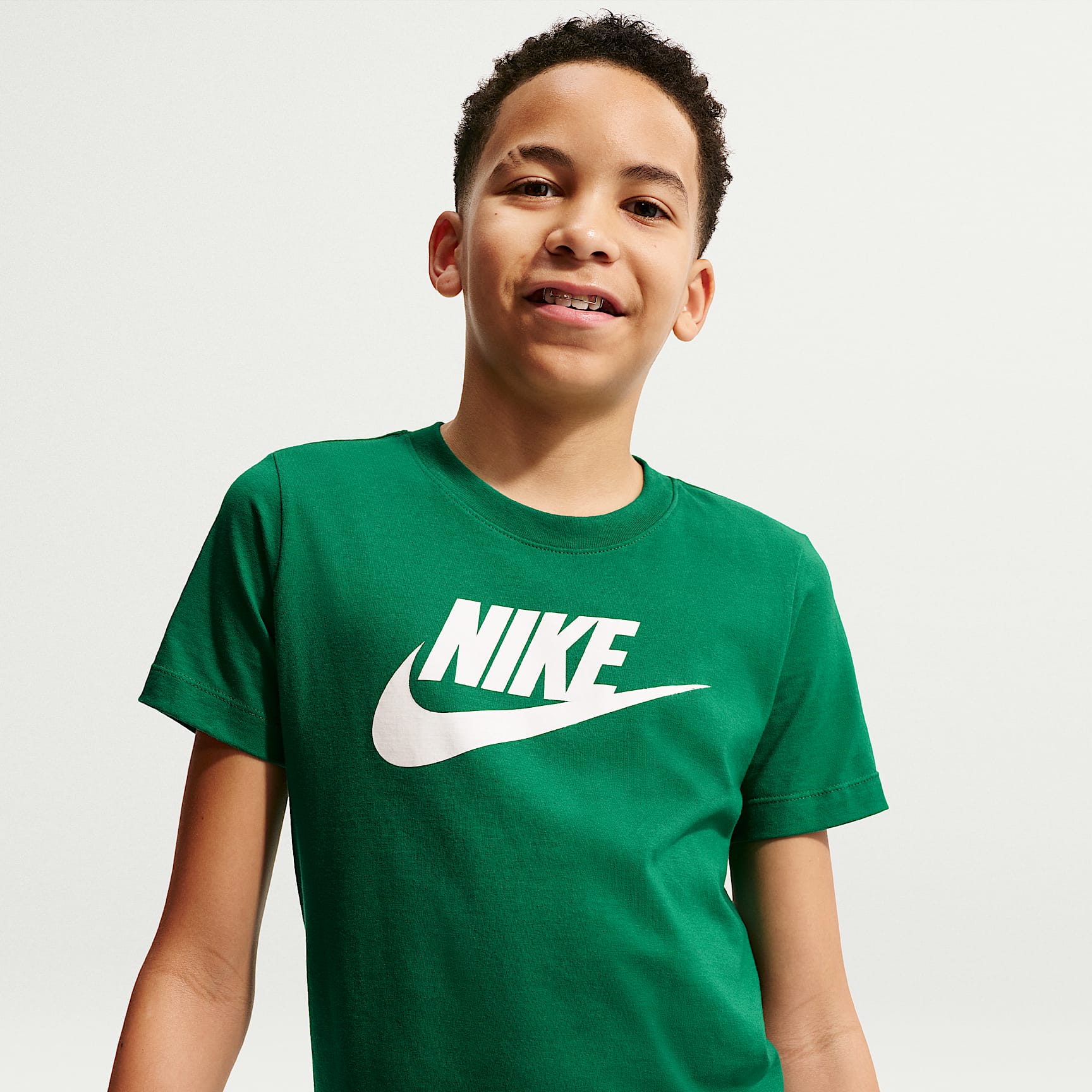 Playera para niños talla grande Nike Sportswear – Malaquita – vista 1