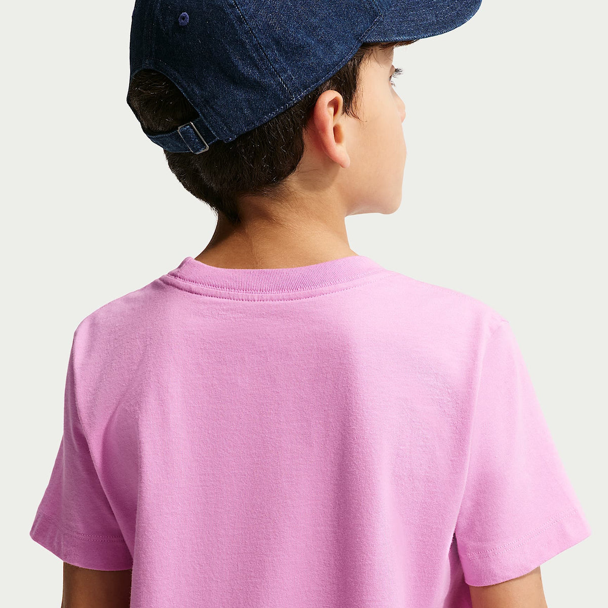 Playera para niños talla grande Nike Sportswear – Magenta claro – vista 5